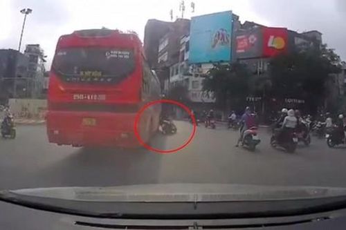 Xót xa hoàn cảnh đáng thương của nữ nạn nhân trong vụ tai nạn giữa xe SH và xe khách ở Hà Nội