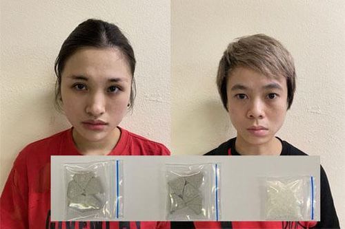 Nữ 'shipper' giấu ma túy trong chỗ kín cũng không thoát