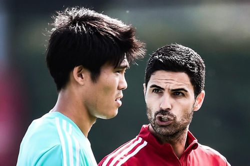 Hậu vệ Nhật Bản và khả năng trở lại đội hình Arsenal