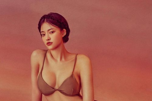 Nữ ca sĩ làm thu ngân, streamer 19+ sau khi rời showbiz