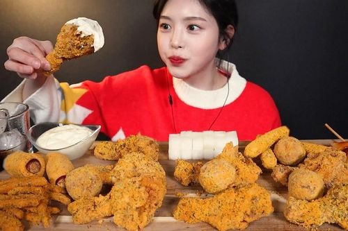 Lý do người Hàn phát cuồng vì gà rán