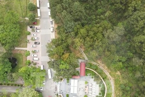 Hàng nghìn người đến hành hương tại Ngã ba Đồng Lộc dịp nghỉ lễ