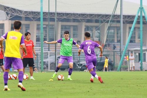 Công bố danh sách rút gọn 25 cầu thủ tuyển U23 Việt Nam tham dự SEA Games 31