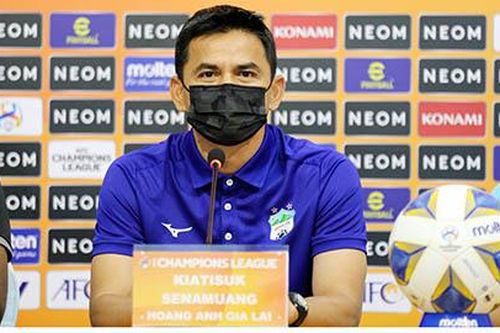 HLV Kiatisak: 'HAGL quyết có điểm để tri ân khán giả'