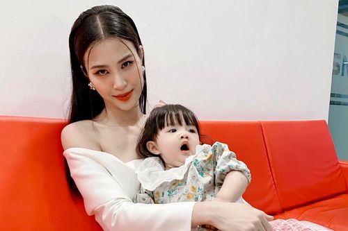 Đông Nhi chuẩn hình tượng 'mẹ bỉm sữa' Vbiz qua loạt ảnh này