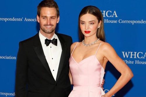 Miranda Kerr gợi cảm bên chồng tỷ phú