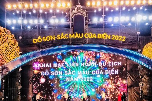 Khai mạc Liên hoan du lịch năm 2022 'Đồ Sơn - sắc màu của biển'