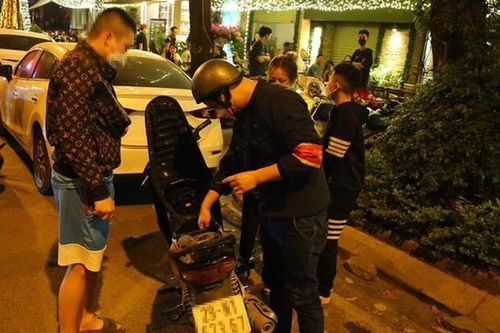 Hà Nội: Khống chế nhóm thanh, thiếu niên lạng lách, đánh võng trên đường phố