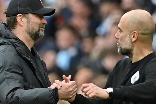 Pep Guardiola ký mới 3 năm Man City, tiếp tục 'đấu' Klopp