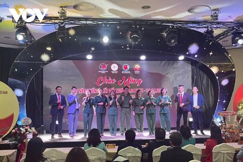 47 năm thống nhất đất nước: Sâu lắng chương trình nghệ thuật tại Séc