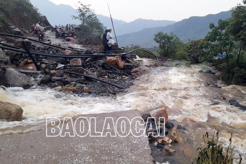Mưa lũ gây nhiều thiệt hại cho người dân Sa Pa, Lào Cai