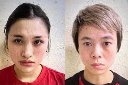 Giấu ma túy trong áo ngực vẫn bị bắt giữ