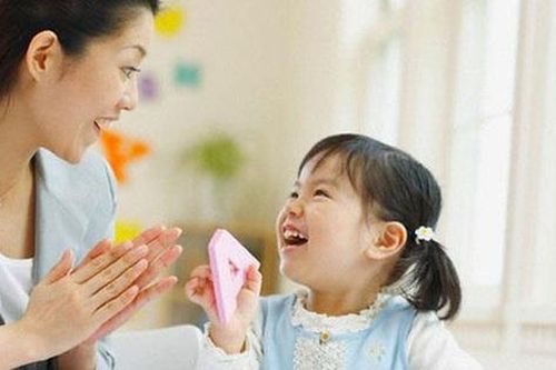 Đừng khiến con ảo tưởng về bản thân