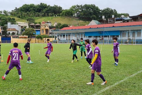 Tuyển bóng đá nữ Việt Nam mất trụ cột tuyến giữa trước SEA Games 31