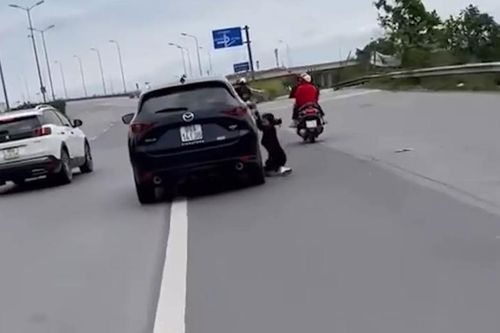 Lái xe Mazda hất văng người phụ nữ ở Hà Nội có bị truy cứu trách nhiệm?