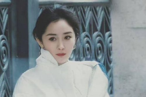 Dương Mịch khí chất ngút ngàn trong hậu trường Định Luật Tình Yêu 80/20, fan nóng lòng đòi phim lên sóng