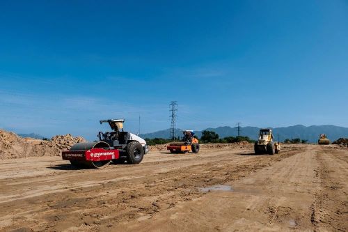 Cao tốc Cam Lâm - Vĩnh Hảo hối hả thi công xuyên lễ