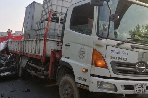 Chiều 3/5, Cục CSGT (Bộ Công an) cho biết, trong 4 ngày nghỉ lễ 30/4 – 1/5, toàn quốc đã xảy ra 104 vụ tai nạn giao thôn