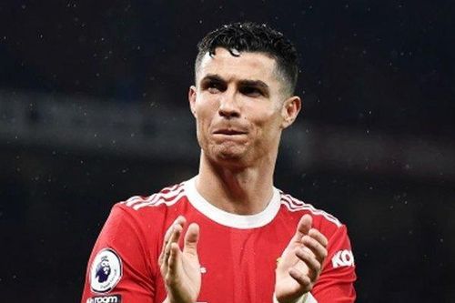 Ronaldo gửi thông điệp lạ sau trận thắng Brentford