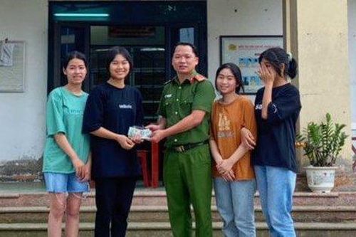 4 nữ sinh Vĩnh Phúc lan tỏa tấm gương tốt trong cộng đồng