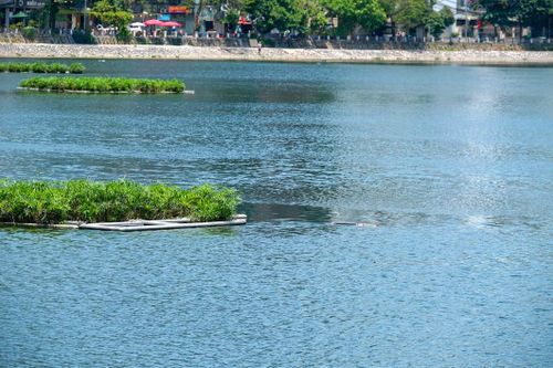 Hà Nội: Xuống hồ vợt cần câu cá, nam thanh niên đuối nước đến tử vong