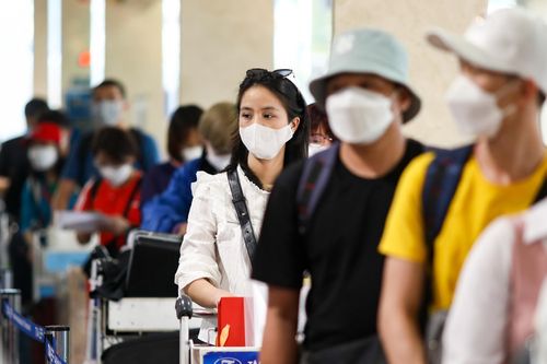 Mệt mỏi trở về TP.HCM sau lễ