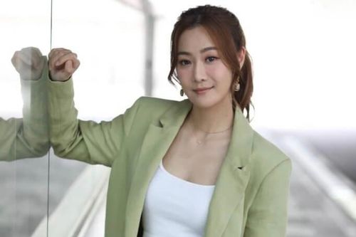 Người đẹp TVB trở lại sau 2 năm bị cấm sóng