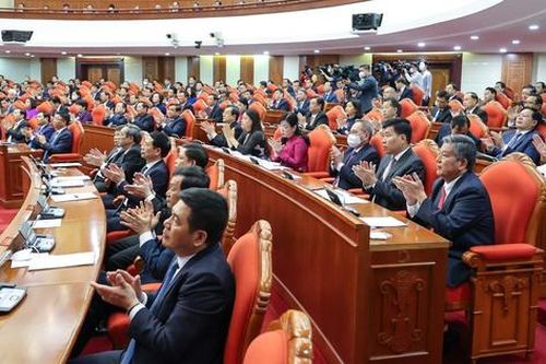 Để kinh tế tập thể ngày càng phát triển mạnh hơn, đúng đắn và lành mạnh hơn
