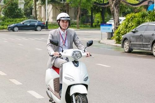 Pin LFP - yếu tố quyết định cuộc chiến giữa xe máy điện và xe máy xăng
