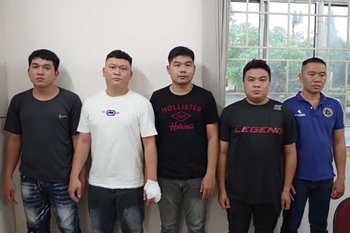 Đang bị điều tra, Tín 'heo' vẫn cùng đàn em đánh gục 3 người đi đường