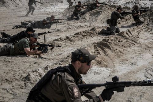 Ukraine đợi vũ khí, dự kiến không phản công trước giữa tháng 6