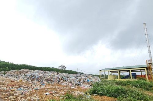 Nhà máy rác tiền tỷ 'đắp chiếu' ở Quảng Trị: Rót thêm 2 tỷ để hoạt động