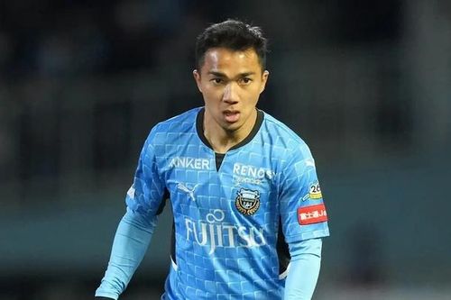'Messi Thái Lan' chấn thương nghiêm trọng ở Nhật Bản