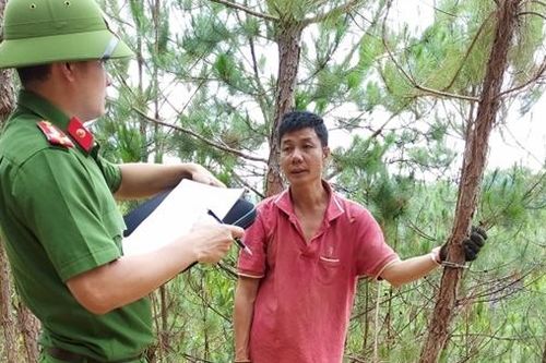 Truy quét điểm nóng 'thiếc tặc', bắt giữ 4 đối tượng