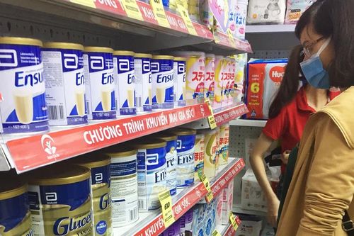 Tràn lan hàng nước ngoài không tem, nhãn phụ