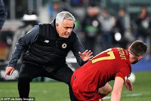 Jose Mourinho lập kỷ lục khi đưa AS Roma vào chung kết