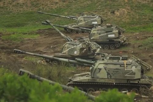 Nga tung video pháo tự hành Msta-S tiêu diệt mục tiêu tại Ukraine