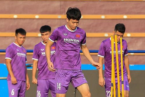Trận ra quân khó khăn với U23 Việt Nam