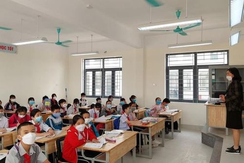 Vụ quạt trần rơi tại Thanh Trì: Cần kiểm điểm trách nhiệm của đơn vị thi công