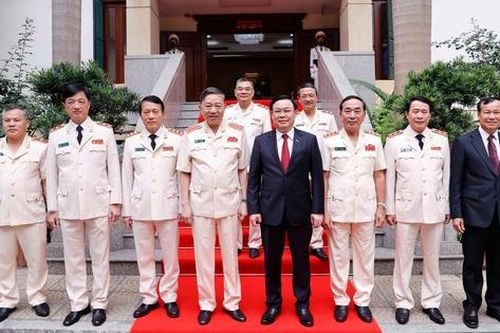 Chú trọng giáo dục ý thức phụng sự Tổ quốc, phục vụ nhân dân trong lực lượng Công an