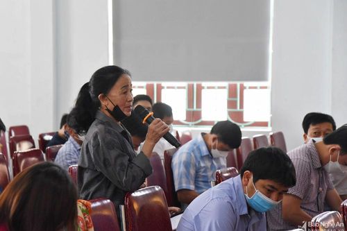 Cử tri thị xã Thái Hòa có nhiều kiến nghị về chính sách với người có công và đất đai