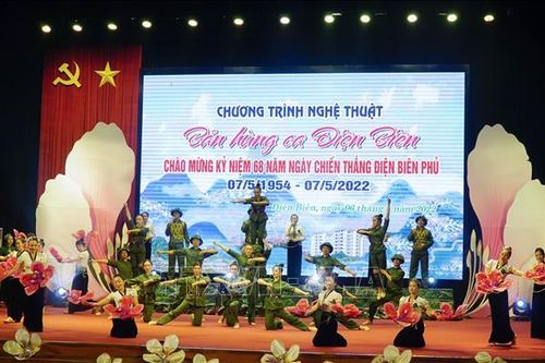 Chương trình nghệ thuật kỷ niệm 68 năm Chiến thắng Điện Biên Phủ