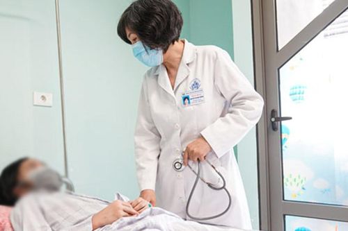 Bé gái 4 tuổi hiến tủy xương cứu sống chị gái đang bị suy tủy xương giai đoạn cuối