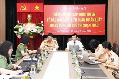 Giải đáp những vấn đề 'nóng' về dự án Luật Trật tự, an toàn giao thông đường bộ