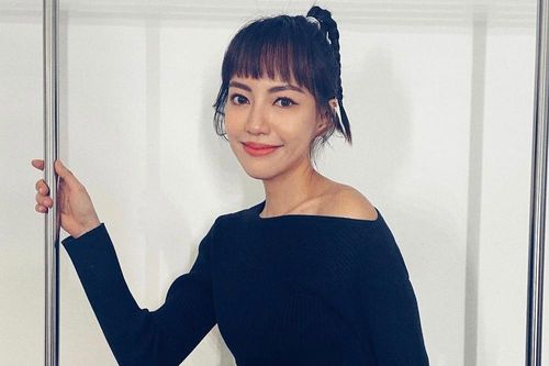 Con gái Tiêu Ân Tuấn trở lại sau khi điều trị tâm lý