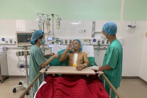 Bệnh viện Trung ương Huế thực hiện ca ghép tim xuyên Việt lập kỷ lục nhanh nhất