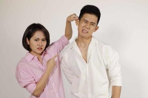 Tường Vi và mối quan hệ 'trên tình bạn, dưới tình yêu' cùng học trò Hương Giang