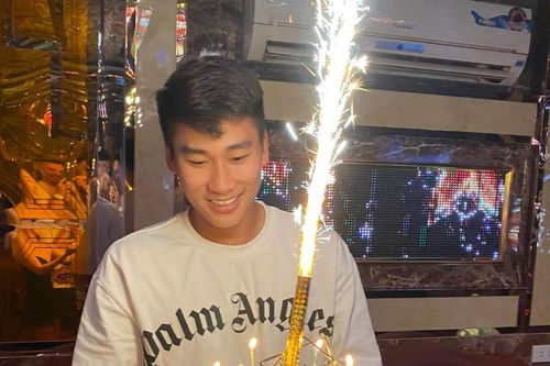 Chàng trai gây sốt tại trận mở màn của U23 tại SEA Games 31 gọi tên Nhâm Mạnh Dũng