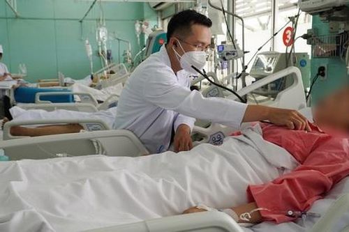 Suýt mất mạng sau khi tiêm filler làm đẹp