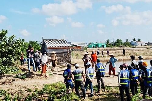Chủ đầu tư dự án điện gió kêu trời vì bị người dân làm khó